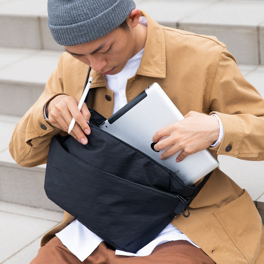 SLASH+ 斜背包 X-Pac 宇宙黑 | 大小包套組